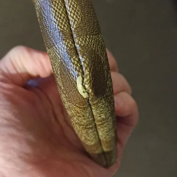 Coach Brown Wristlet with Rainbow Design rare NWOT - Picture 3 of 4